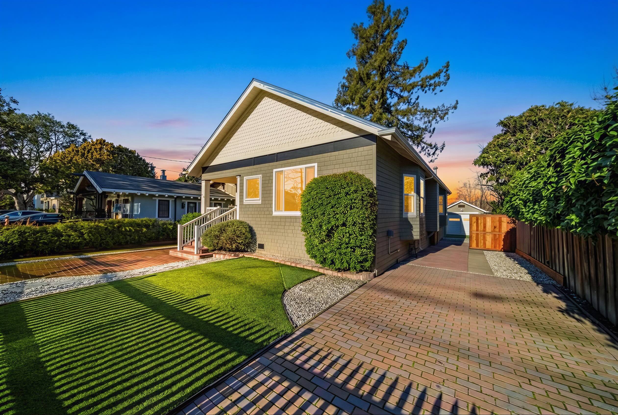 Burlingame Home Combines Flexibility, Multigenerational Living, and a Detached Cottage